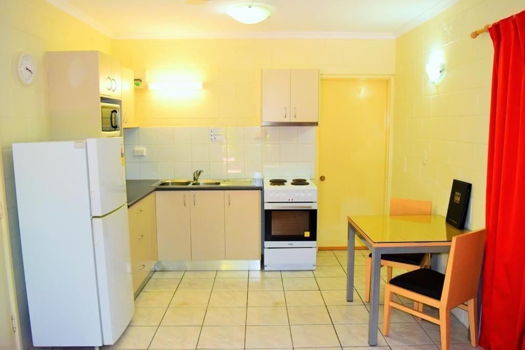 Coconut Grove Holiday Apartments Darwin Exterior photo